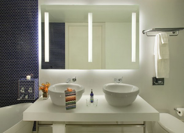 Зеркала в ванной комнате со встроенной подсветкой