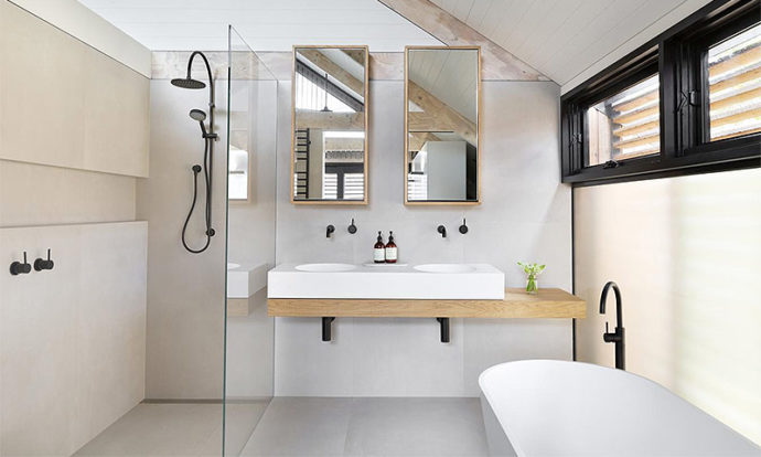 Ванная комната в скандинавском стиле, оформление в светлых тонах